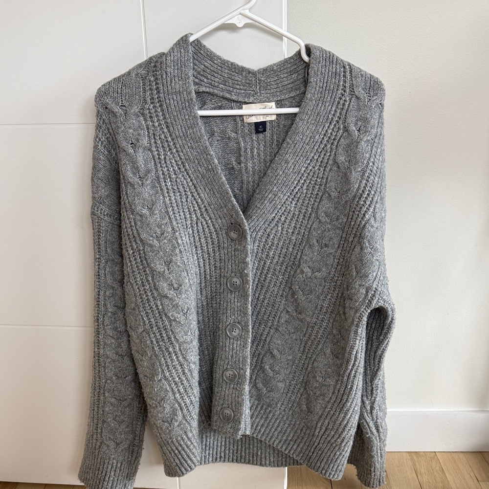Universal Thread Gray Cable Knit Button-Front Cardigan